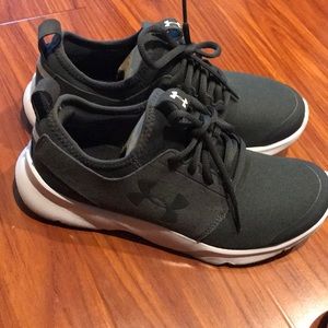 Under Armour trainers